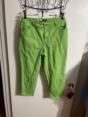 💜 10 St. John's Bay Lime Green Stretch Jeans Pants